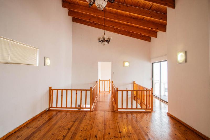 3 Bedroom Property for Sale in Country Club Western Cape